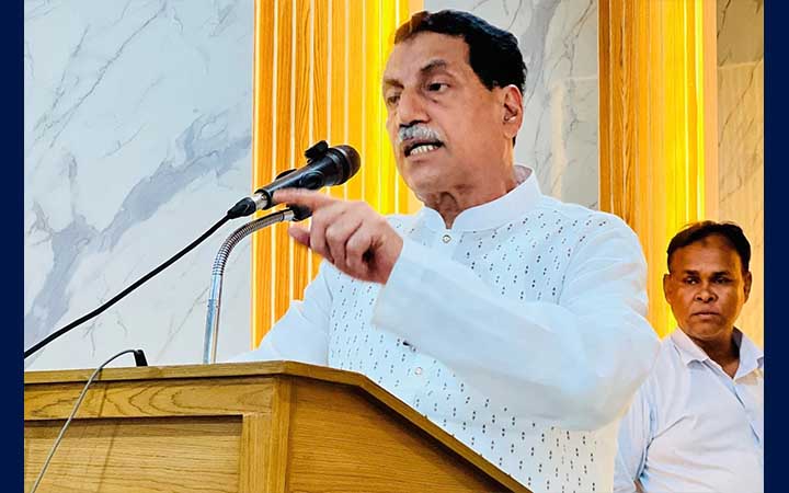 গত ১৭ বছর দেশে জনগণের নির্বাচিত সরকার ছিল না: খায়রুল কবির খোকন