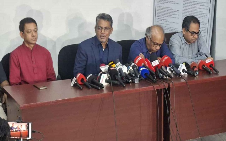 ডাকসুর ভোট ঘিরে গুজবে কান দেবেন না: প্রধান রিটার্নিং কর্মকর্তা