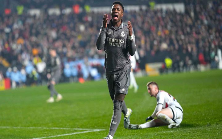 লা লিগায় এক ম্যাচে নিষিদ্ধ ভিনিসিয়ুস