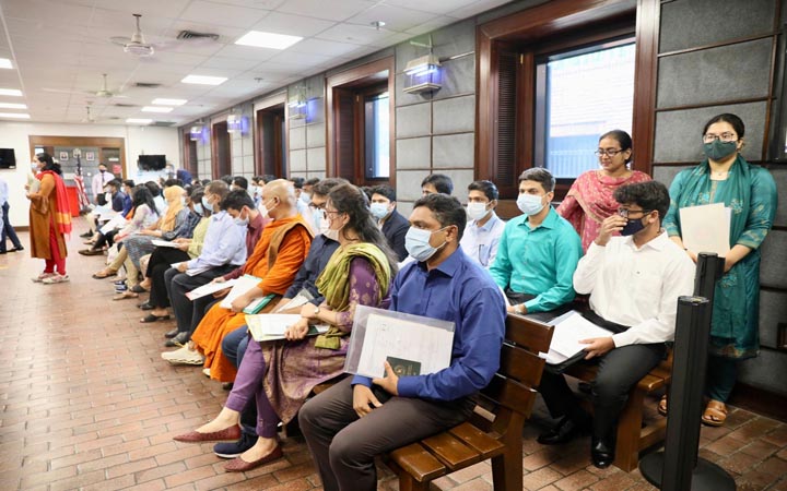 সেপ্টেম্বর-ডিসেম্বর সেমিস্টার শুরুর আগেই জমে থাকা ছাত্র ভিসার আবেদন সুরাহা করবে যুক্তরাষ্ট্র