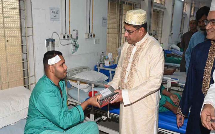 সিএমএইচসহ বিভিন্ন সেনা ক্যাম্প পরিদর্শন করলেন সেনাপ্রধান