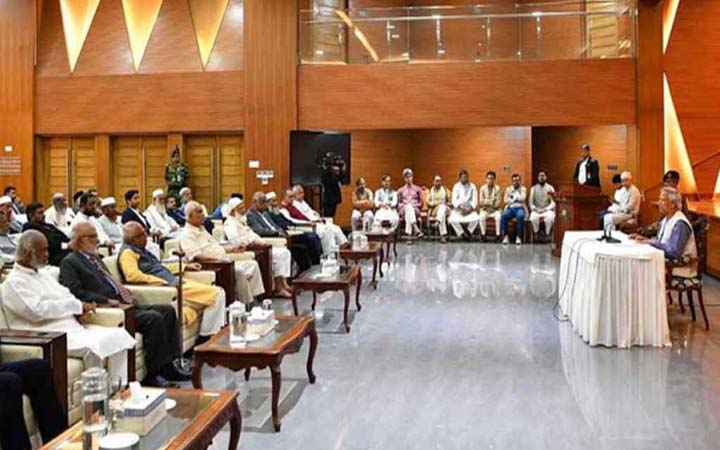 বিকেলে রাজনৈতিক দলগুলোর সঙ্গে প্রধান উপদেষ্টার বৈঠক