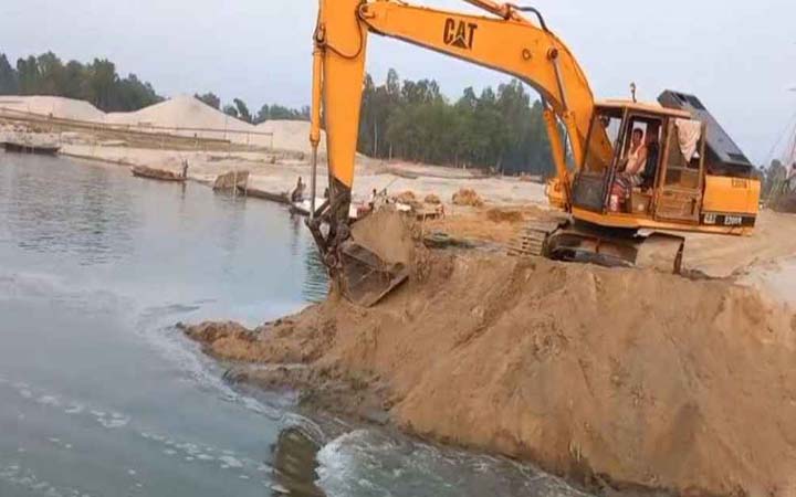 যমুনা নদী‌তে অবৈধ বালু উত্তোলন, ৭ জন‌কে কারাদণ্ড