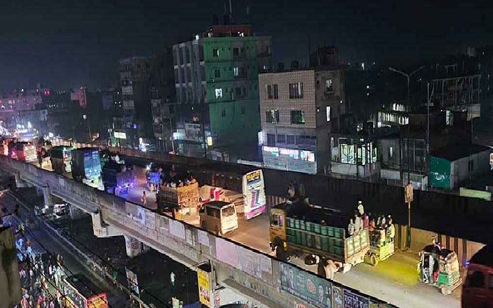 ঢাকা-ময়মনসিংহ মহাসড়কে ১৫ কিলোমিটার যানজট