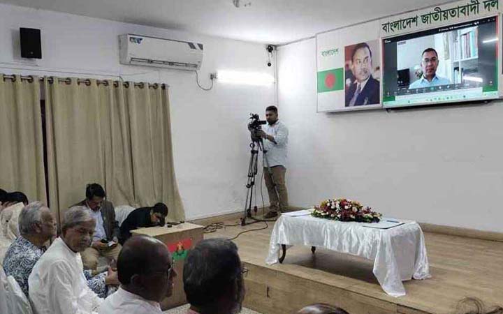 ১২ দলীয় জোটের নেতাদের সঙ্গে কথা বললেন তারেক রহমান