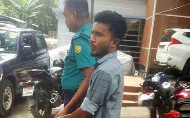 সেই রিকশাচালকের জামিন, মুক্তিতে বাধা নেই