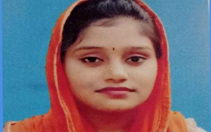সন্তান কোলে নিয়ে পরীক্ষা দিয়ে দেশসেরা শামীমা, হতে চান ম্যাজিস্ট্রেট