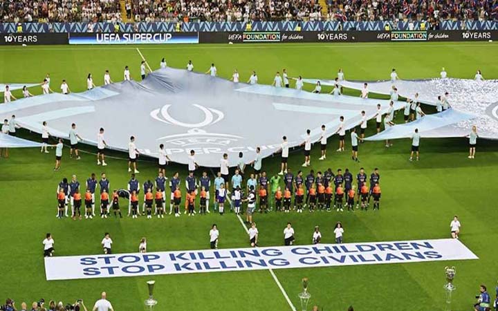 ফিলিস্তিনি শিশুদের পাশে দাঁড়িয়ে উয়েফার ইসরায়েলবিরোধী বার্তা