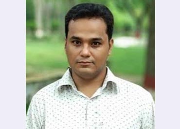 উপরওয়ালার চোখে প্রাথমিক শিক্ষক: ১৩ গ্রেডের সেবক, বেশি বেতনের খোটা!