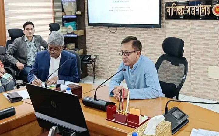 সিন্ডিকেটের কাছে জনগণকে জিম্মি হতে দেবে না সরকার : বাণিজ্যমন্ত্রী