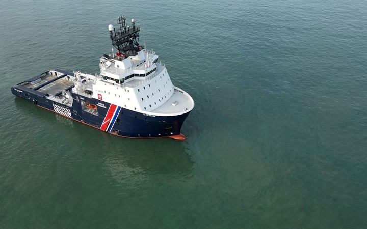 ইংলিশ চ্যানেলের ফরাসি উপকূল থেকে উদ্ধার ৯২ অভিবাসী