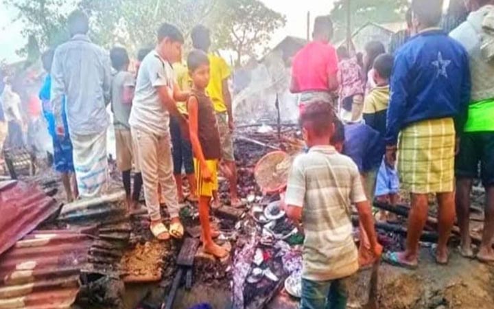 ফ্রিজ বিস্ফোরণে ভয়াবহ আগুন, চার পরিবার নিঃস্ব