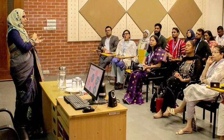 উচ্চশিক্ষায় এআই ব্যবহারে ইউল্যাবে প্রশিক্ষণ শুরু