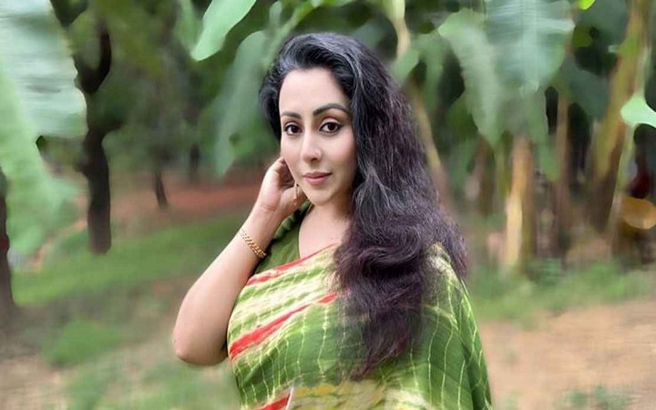 মেলায় ইভা আরমানের বই ‘চিঠি’