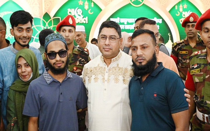 সেনাবাহিনী আন্দোলনে আহতদের পাশে থাকবে: সেনাপ্রধান