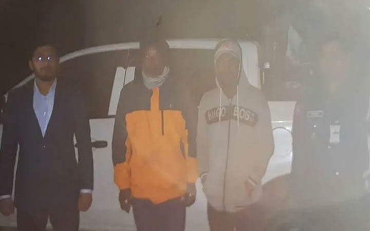 ম্যাজিস্ট্রেটের গাড়ি দেখে দৌড়, ১ লাখ ৭০ হাজার টাকা জরিমানা