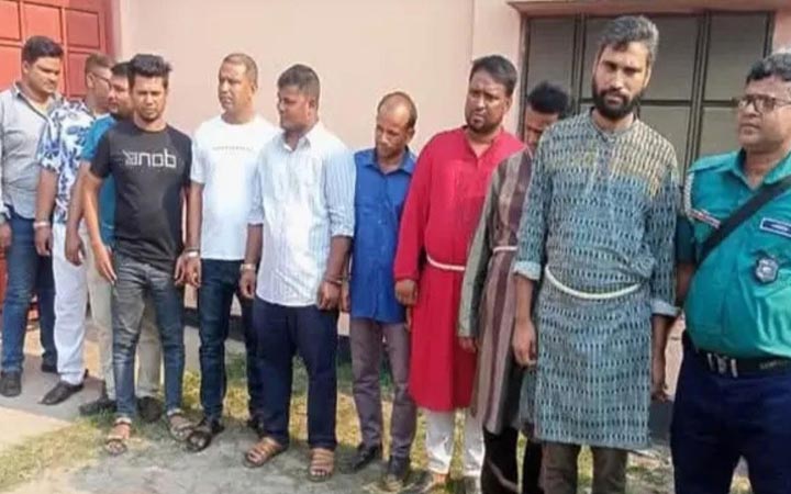 চাঁদা দাবির অভিযোগে ছাত্রদল-যুবদল নেতাসহ আটক ১০