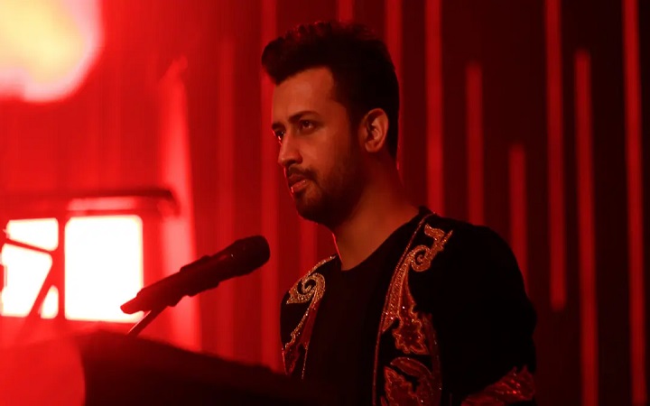 বুধবার ঢাকায় আসছেন আতিফ আসলাম, শুক্রবার কনসার্ট