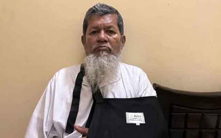 রামগঞ্জে তথ্য উপদেষ্টা মাহফুজের বাবার ওপর হামলা