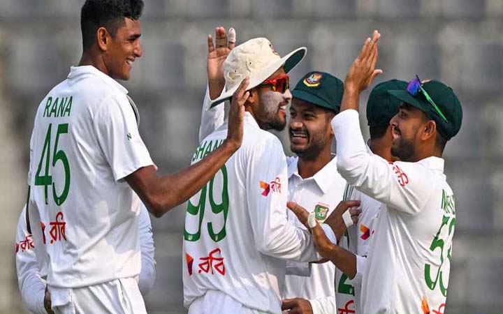 চার উইকেট হারিয়ে বিরতিতে জিম্বাবুয়ে