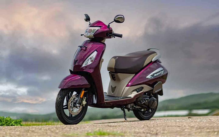 মাইলেজ বেশি দেয় যেসব স্কুটার