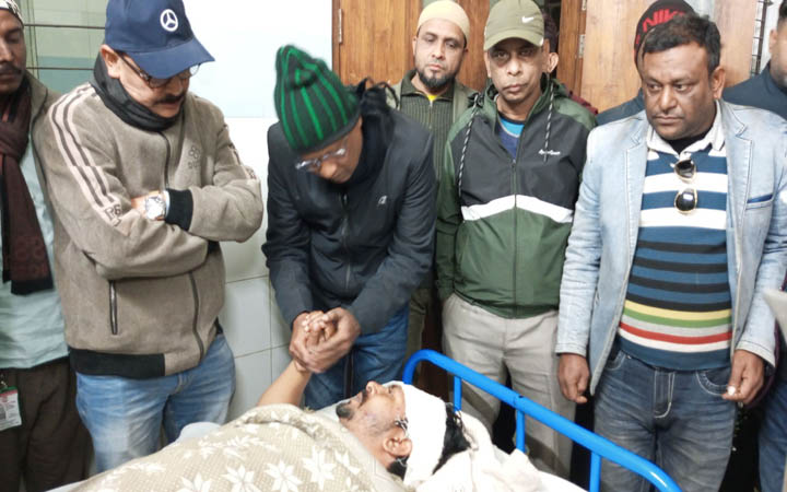 মানিকগঞ্জে বিএনপির দুই গ্রুপের সংঘর্ষ, আহত ৫