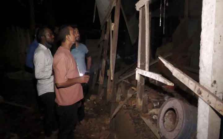 মাদারীপুরে পরিত্যক্ত ঘরে হাতবোমা বিস্ফোরণ