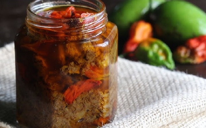 রেসিপি: বোম্বাই মরিচের আচার