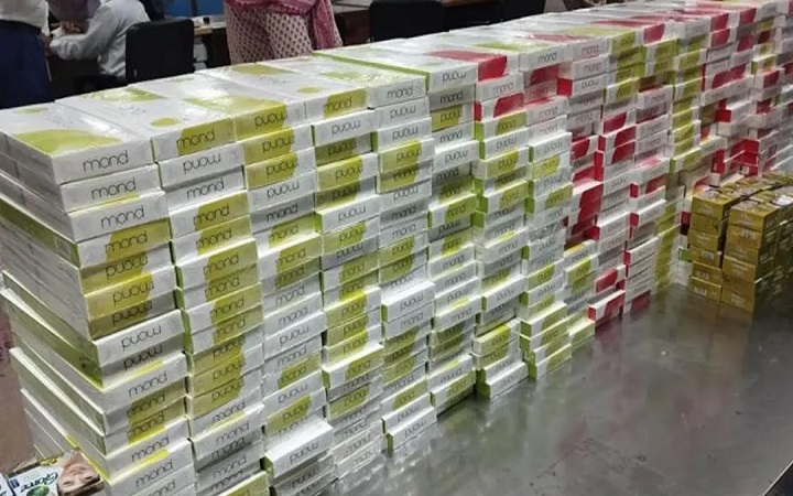 কোটি টাকার অবৈধ সিগারেট ও আমদানি নিষিদ্ধ ভ্যাপ জব্দ