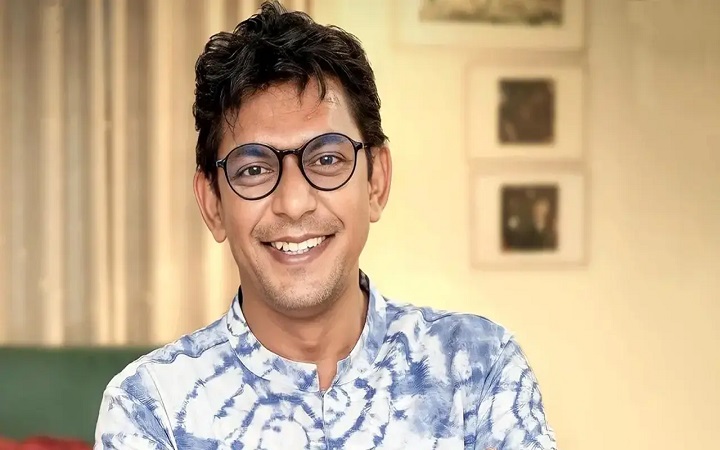 ফোনে চঞ্চলকে প্রস্তাব, দেখা না করেই বিয়ে