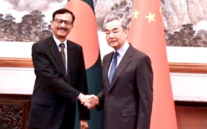 চীনের পররাষ্ট্রমন্ত্রীর সঙ্গে তৌহিদ হোসেন বৈঠক