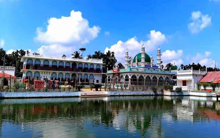 চট্টগ্রামের অর্ধশত গ্রামে ঈদুল ফিতর আজ