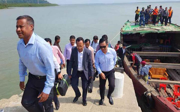 টেকনাফ পৌঁছাল মিয়ানমারের ৩৪ প্রতিনিধি