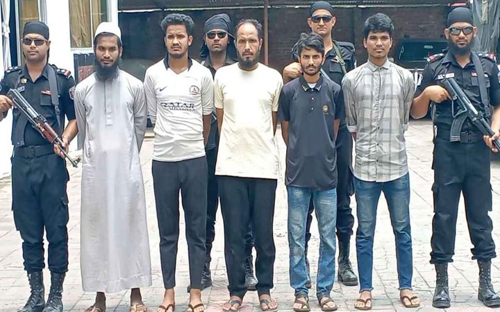 কক্সবাজারে আরসার শীর্ষ নেতাসহ গ্রেফতার ৫