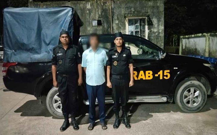 কক্সবাজারে আওয়ামী লীগ নেতা গ্রেফতার