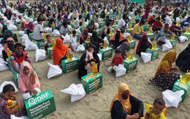 কক্সবাজারে ১২ হাজার পরিবার পেল রমজানের খাদ্য সহায়তা
