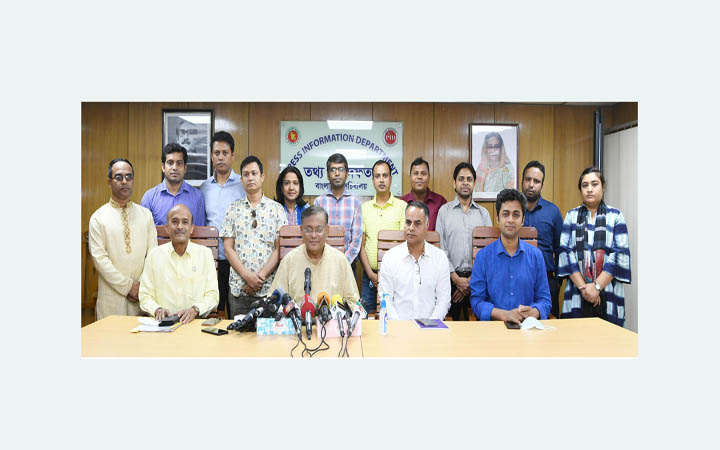 বিএনপি নেতাদের মুখে গণতন্ত্রের কথায় মানুষ হাসে : তথ্যমন্ত্রী