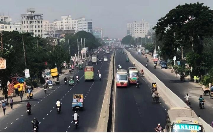 বায়ুদূষণে শীর্ষে দিল্লি, ঢাকার বাতাসে মিললো স্বস্তির খবর