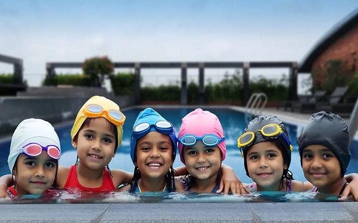 সাঁতার শেখা ও ফিজিওথেরাপি সেবার সুযোগ দিচ্ছে ঢাকা রিজেন্সি