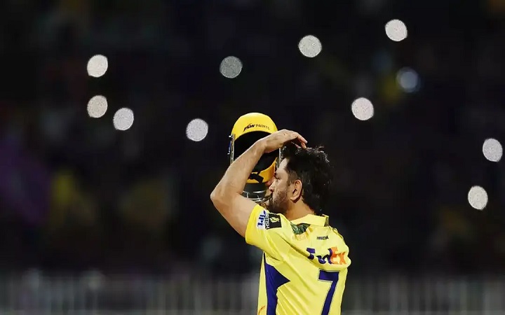 চেন্নাই ৮ ম্যাচ খেললেও ধোনির না ফেরার কারণ জানা গেল