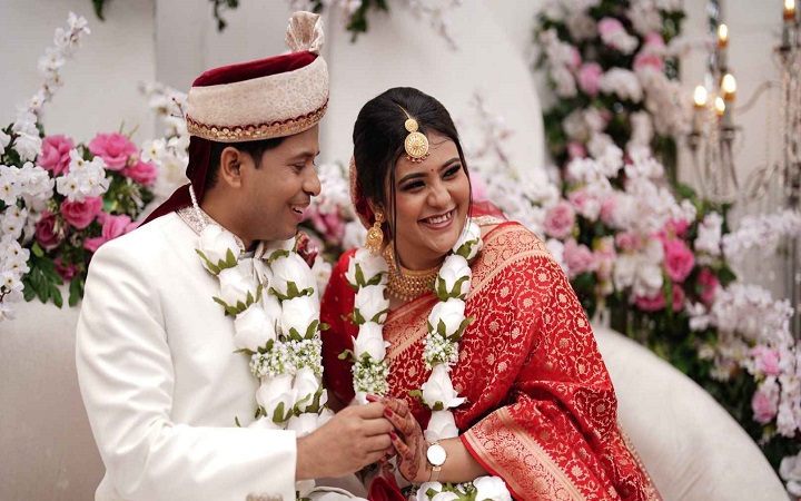 বিয়ে করেছেন দীপ্তি চৌধুরী, বর বিশ্ববিদ্যালয় শিক্ষক