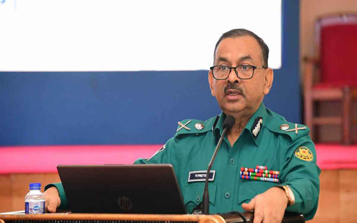 বইমেলা ঘিরে পর্যাপ্ত নিরাপত্তা ব্যবস্থা নেওয়া হয়েছে : ডিএমপি কমিশনার