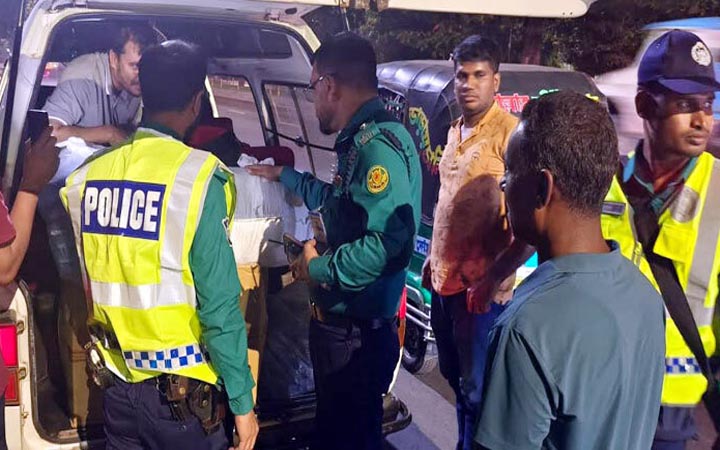 রাজধানীতে নিরাপত্তা জোরদার, ২৪ ঘণ্টায় গ্রেফতার ২৩৯