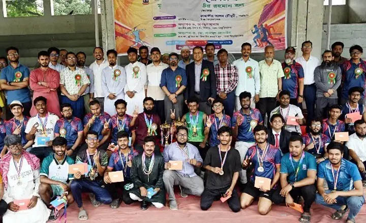 ঢাবির জিয়া হলের বার্ষিক ক্রীড়া প্রতিযোগিতায় চ্যাম্পিয়ন আবাবিল