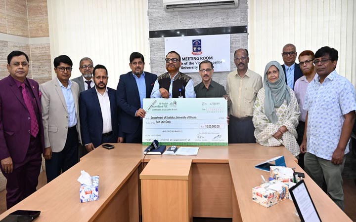 র‌্যাঙ্কিংয়ে এগিয়ে নিতে ঢাবিকে রাজনীতির ঊর্ধ্বে রাখতে হবে : ভিসি