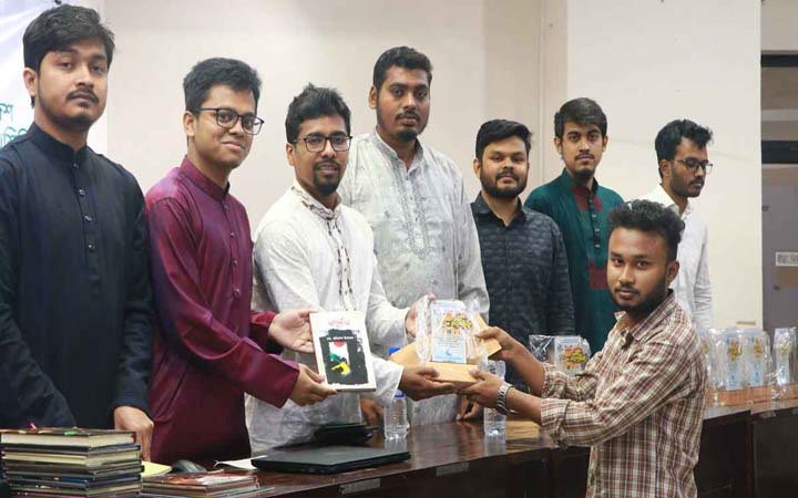 নবীন লেখকদের সংবর্ধনা দিলো ঢাবি ছাত্রশিবির
