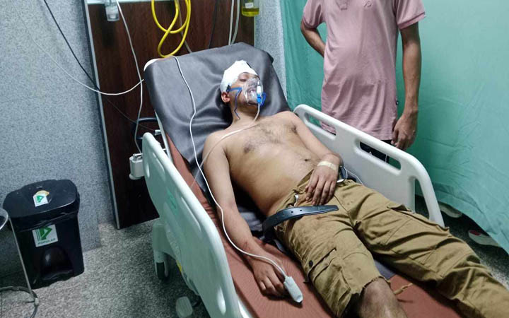 ঢাকা কলেজ ও ঢাবি শিক্ষার্থীদের মধ্যে সংঘর্ষে আহত ৭