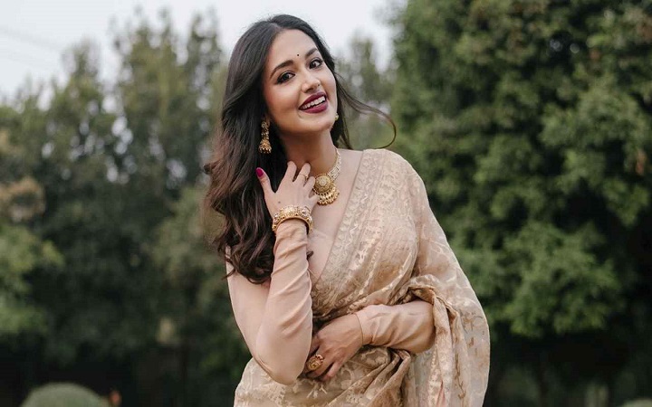 মায়ের শাড়িগুলো পৃথিবীর সবচেয়ে সুন্দর শাড়ি: ফারিণ