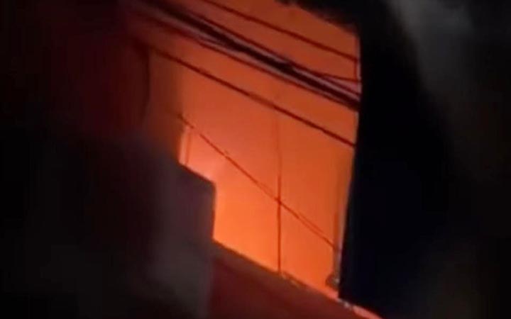 চট্টগ্রামের রিয়াজুদ্দিন বাজারের আগুন নিয়ন্ত্রণে