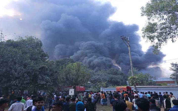 গাজীপুরে কারখানায় আগুন: মৃতের সংখ্যা বেড়ে ২
